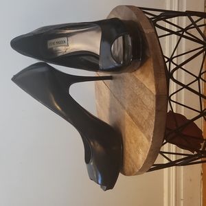 Steve Madden Black pumps